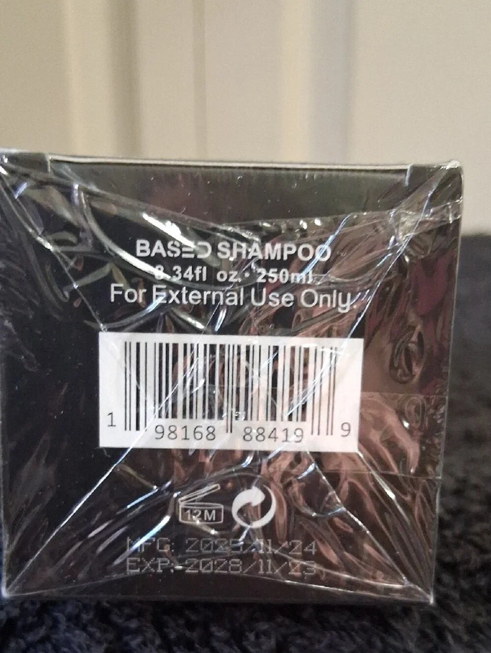 BASED - Aloe Vera Peppermint Oil Coconut Oil Cleansing Shampoo - 8.34 Fl Oz